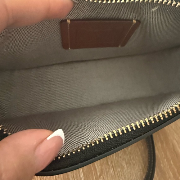 ONE DAY SALE ONLY The Coach Originals Swinger Leather Shoulder Bag - Picture 6 of 7